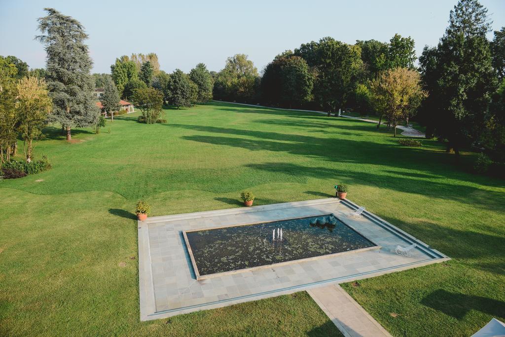 Villa Necchi Alla Portalupa Gambolo Exterior photo